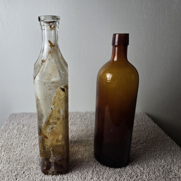 Vintage Glass Bottles Set - Picture 8 of 13